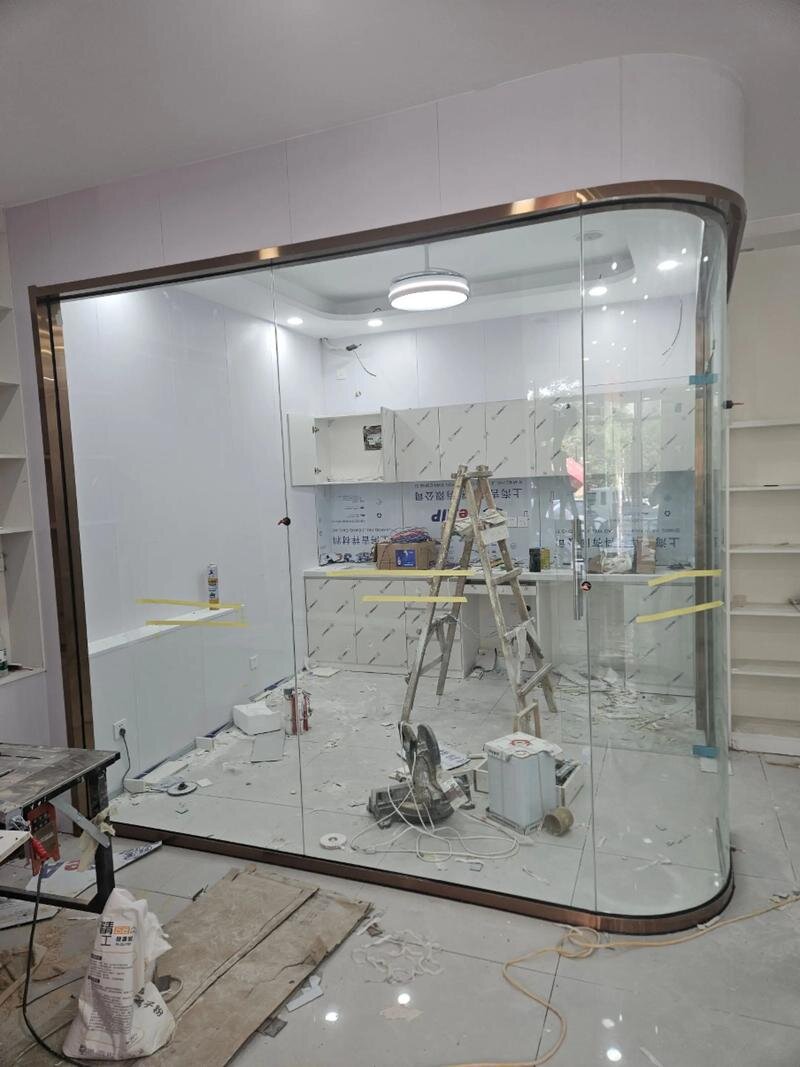 连云区异形玻璃异形展柜玻璃 - 价格
